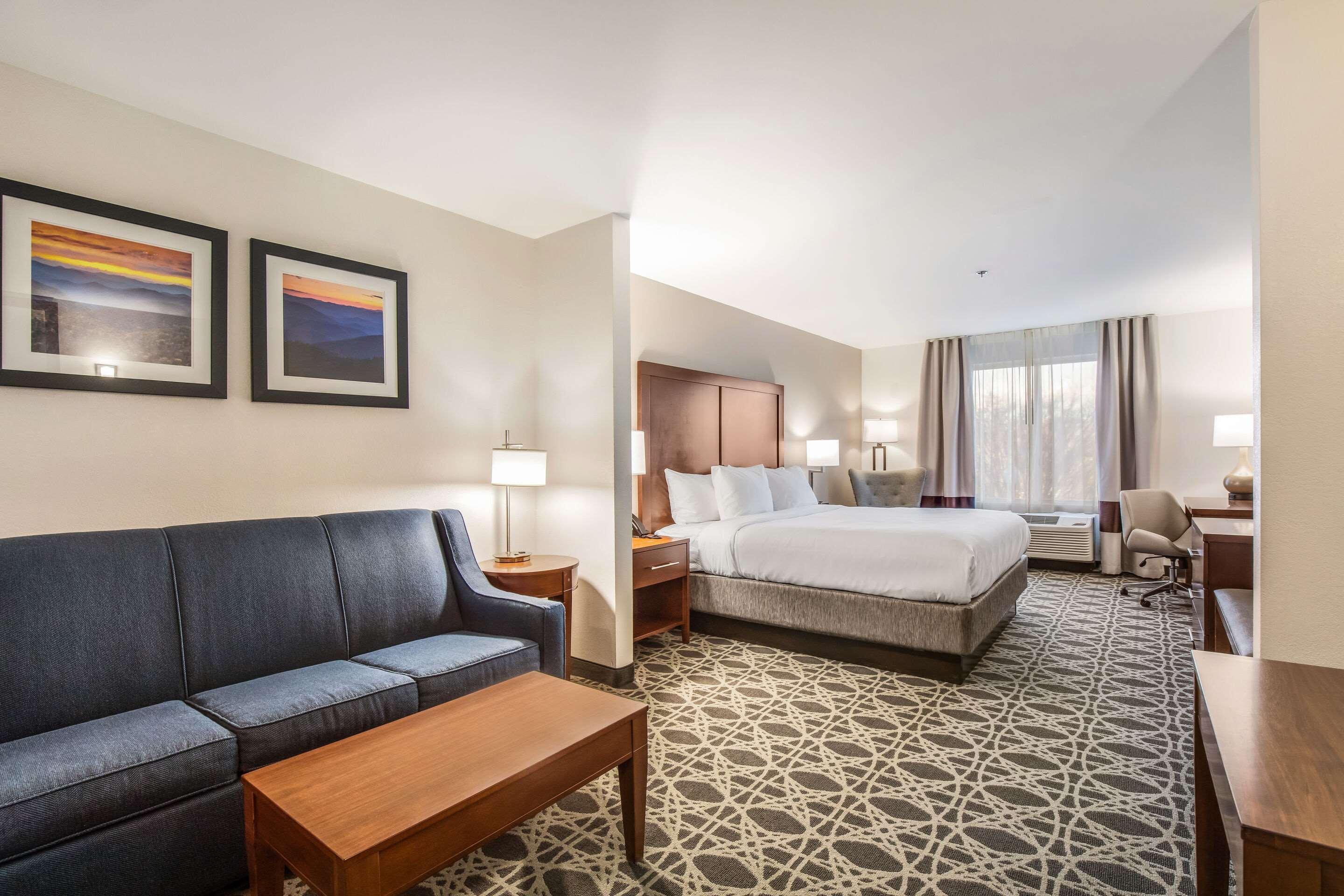 Comfort Inn & Suites Brevard Exteriör bild