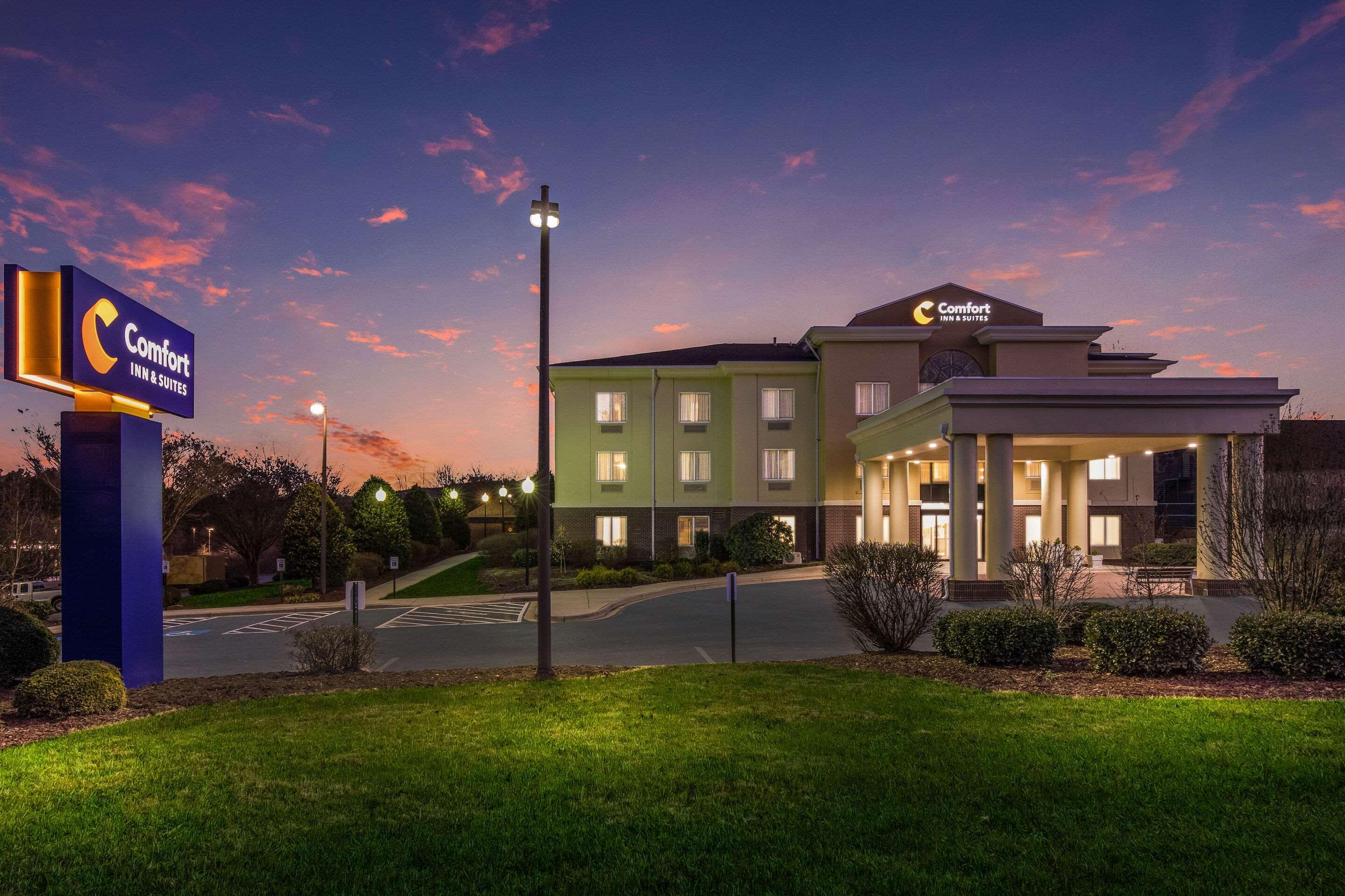 Comfort Inn & Suites Brevard Exteriör bild