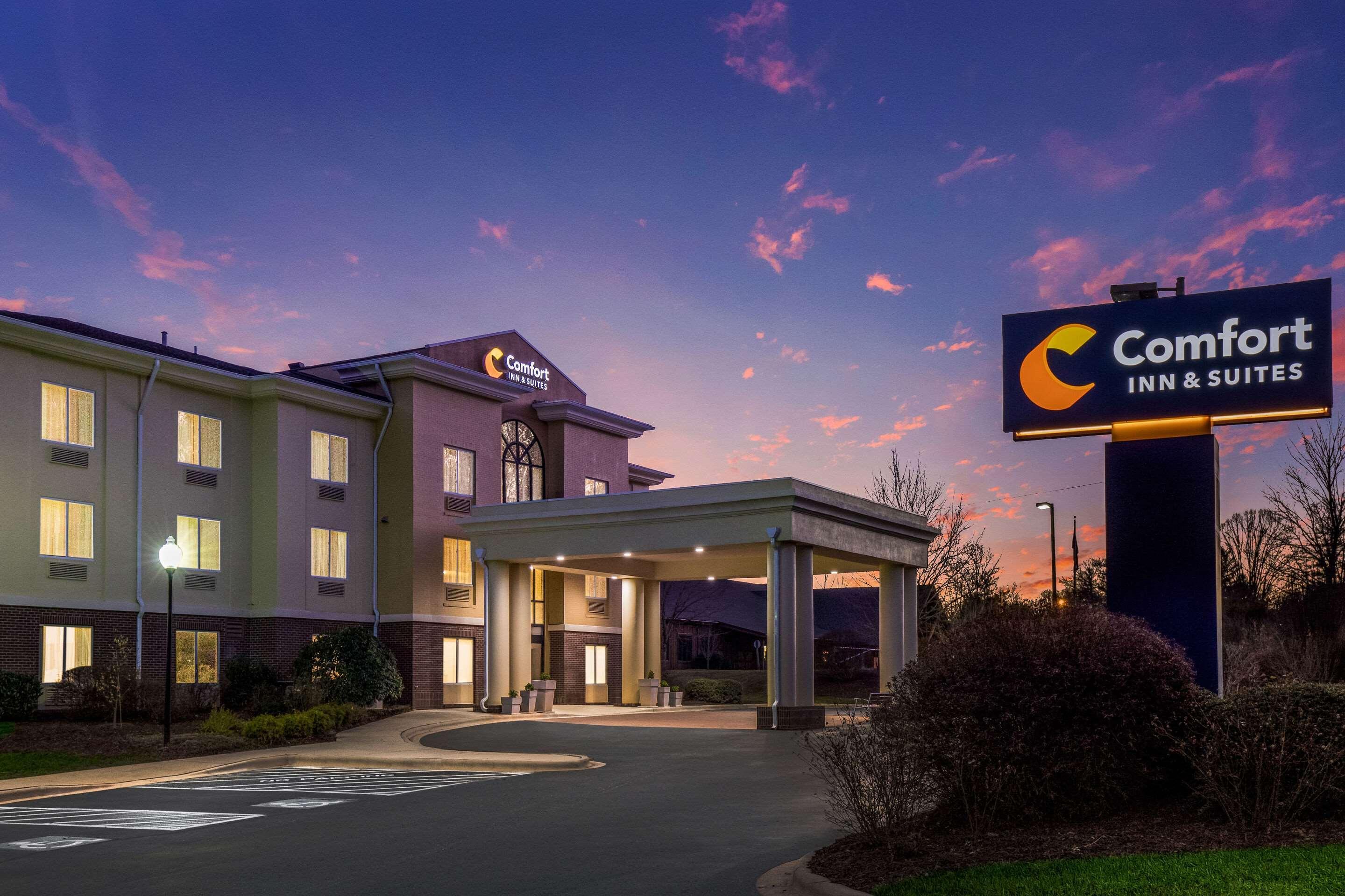 Comfort Inn & Suites Brevard Exteriör bild