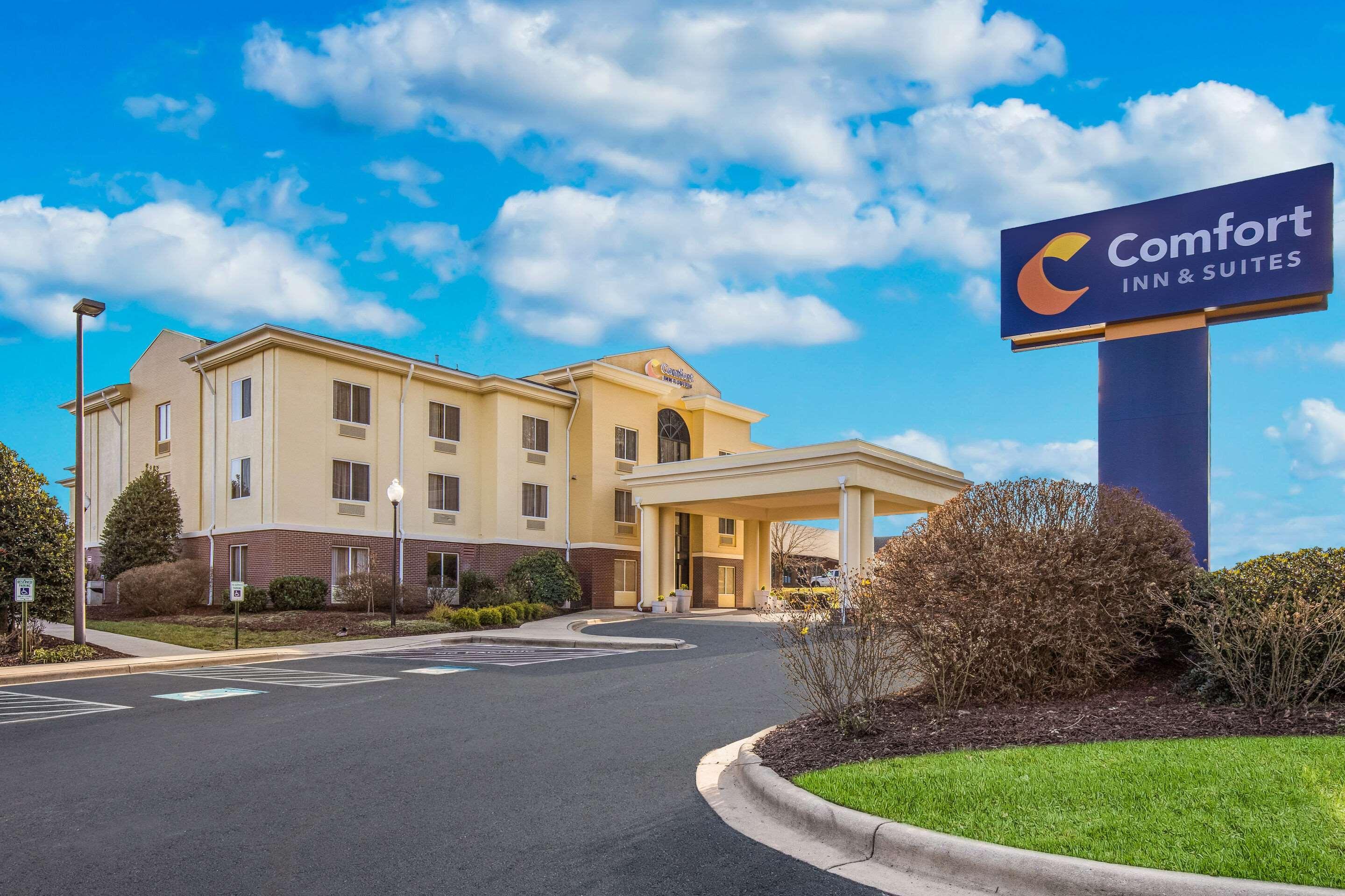Comfort Inn & Suites Brevard Exteriör bild